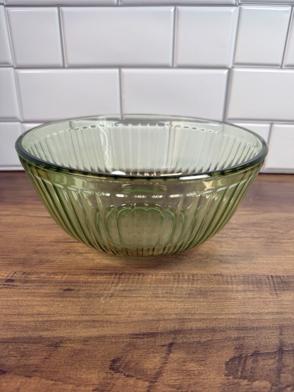 Pyrex Vintage Green Ribbed 6-Cup Mixing Bowl #7402-S